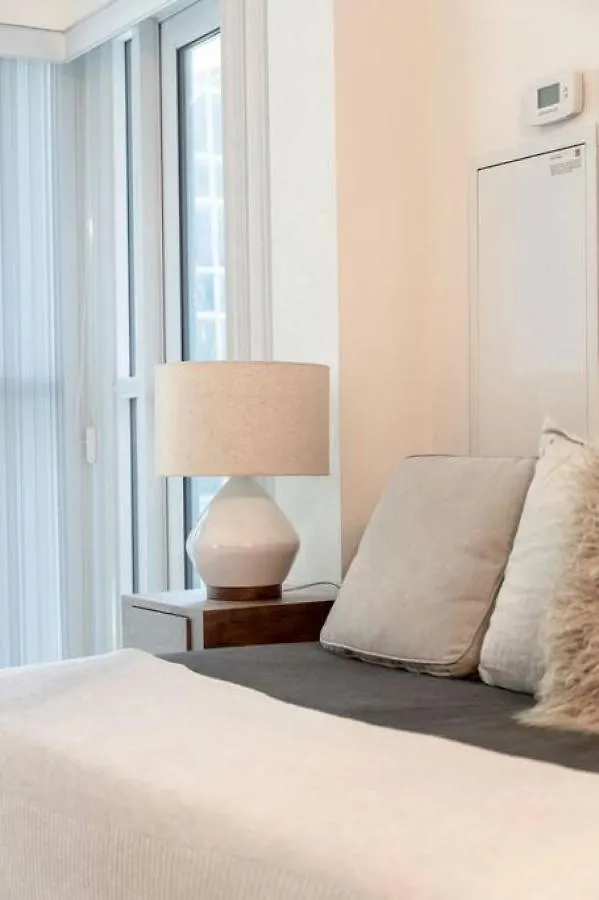 Nyaraló Lux 2Br 1Ba Steps To Cn Tower W Parking Included Villa Toronto